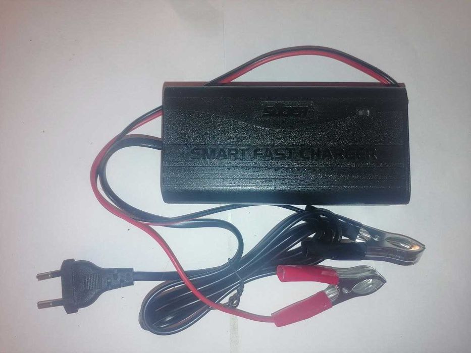 Новая  автомат-зарядка 12/24 V (7-400 Аmper*Нour), электронно-импульс.