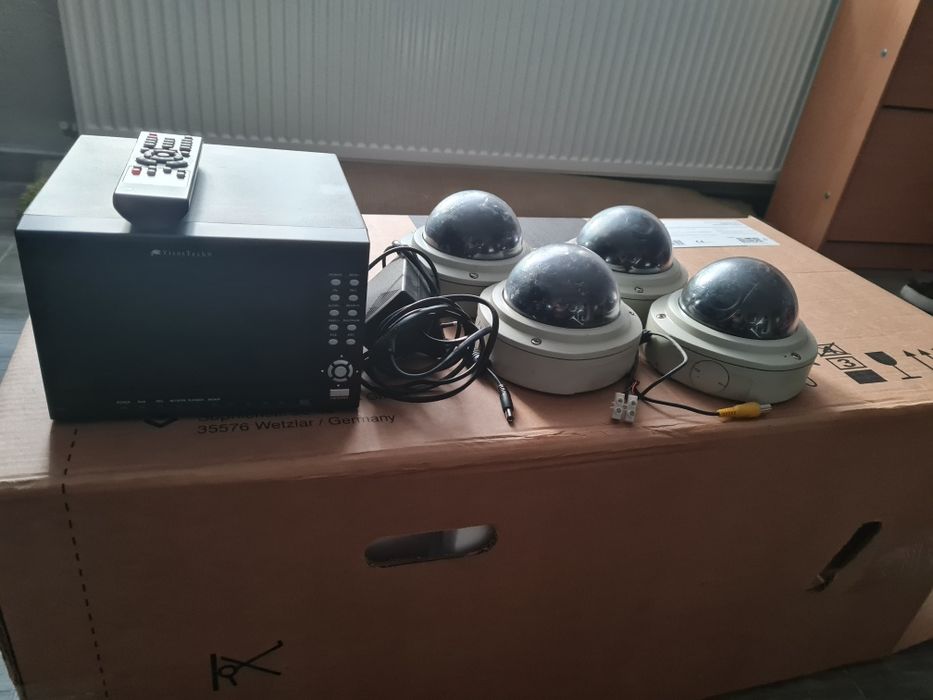 Dvr cu 4 camere supraveghere