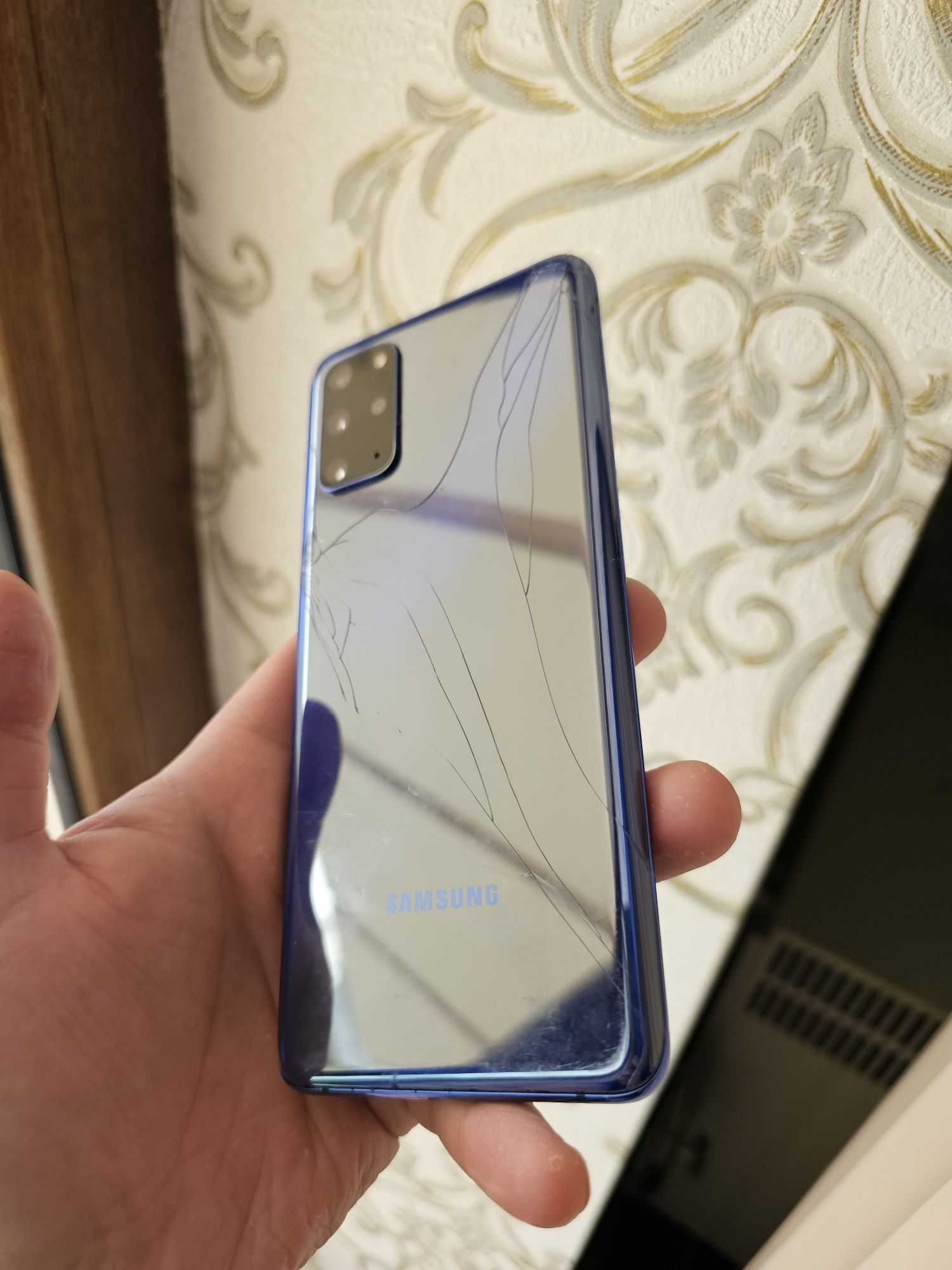 Samsung galaxy s20 plus