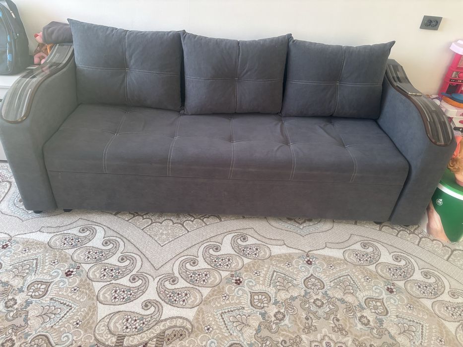 Продам диван в хорошем состоянии