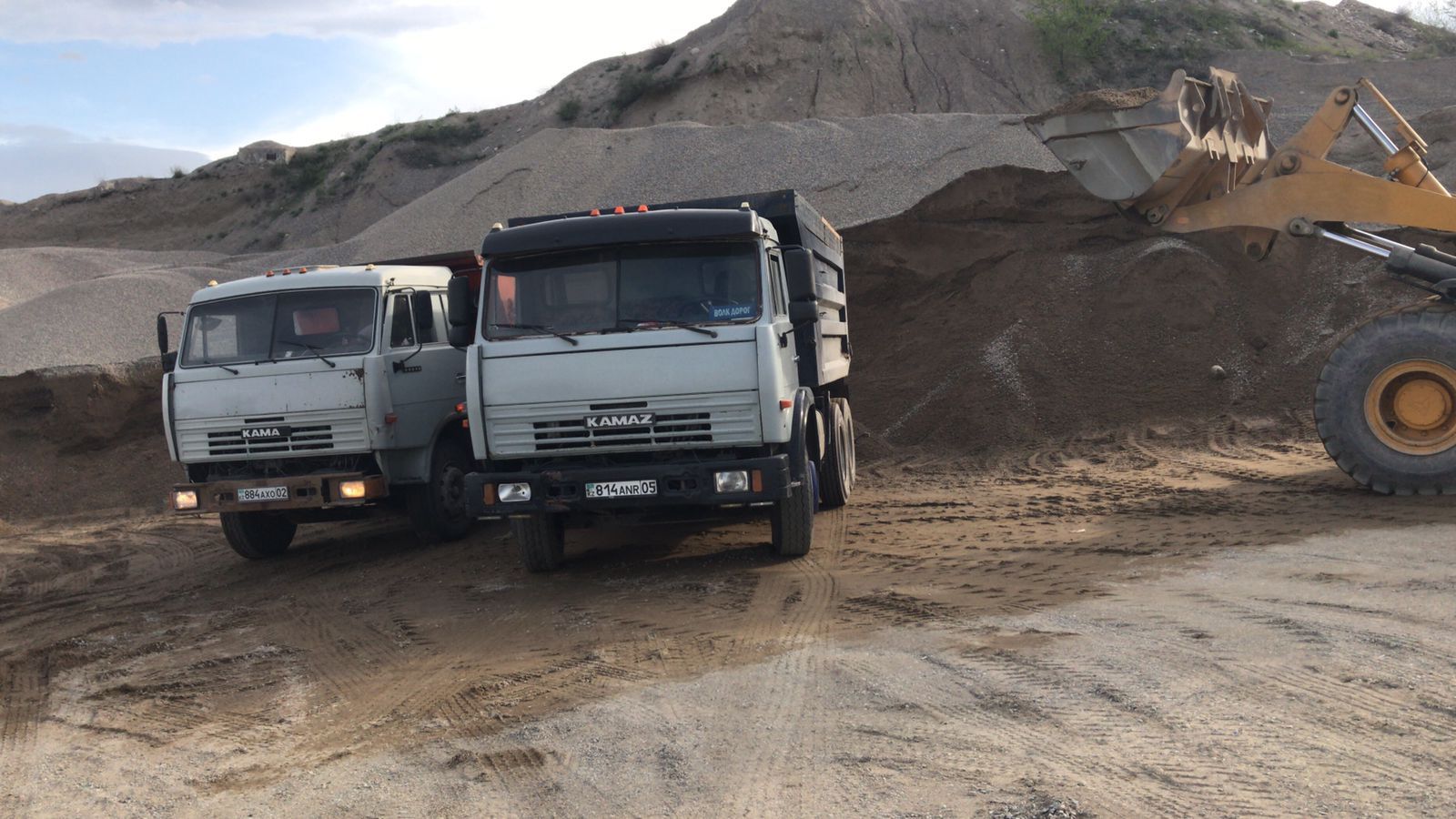 Доставка КамАЗ по городу Алматы