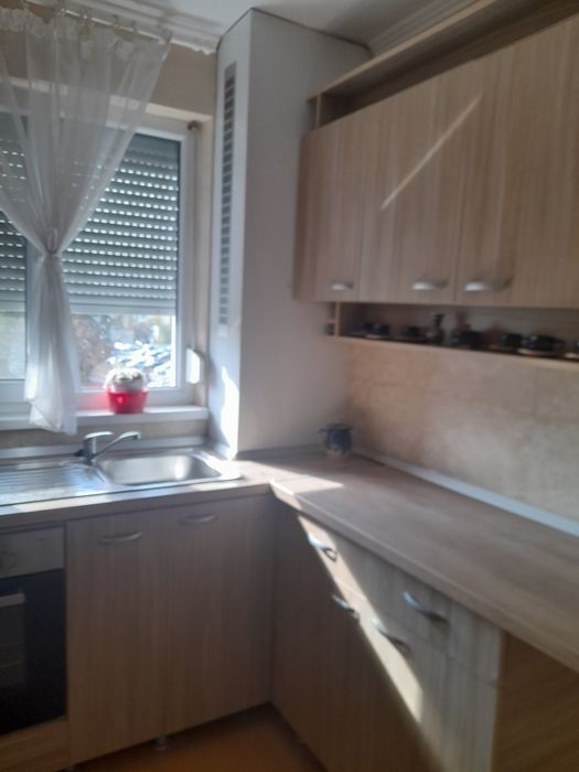 Dau in chirie apartament 3 camere Oradea-Rogerius