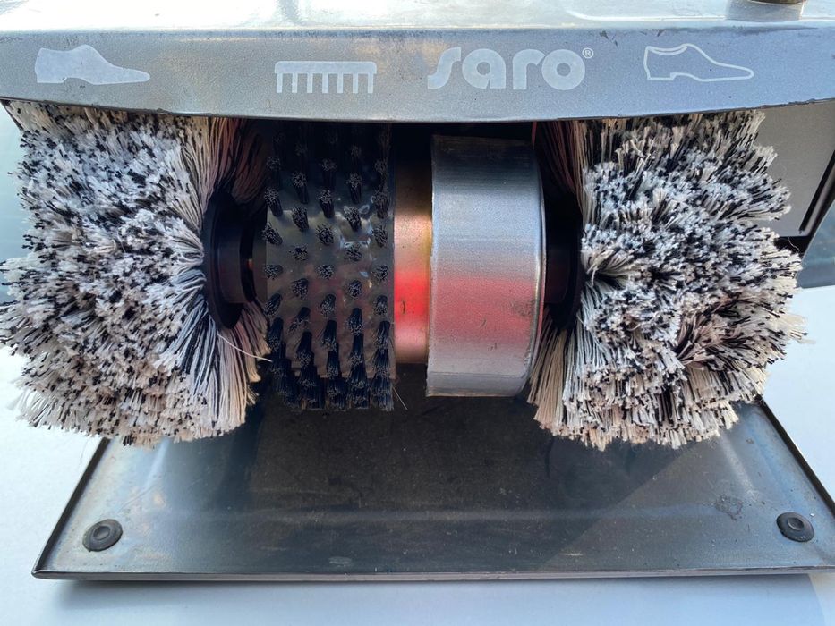 Aparat de lustruit / curatat pantofi SARO