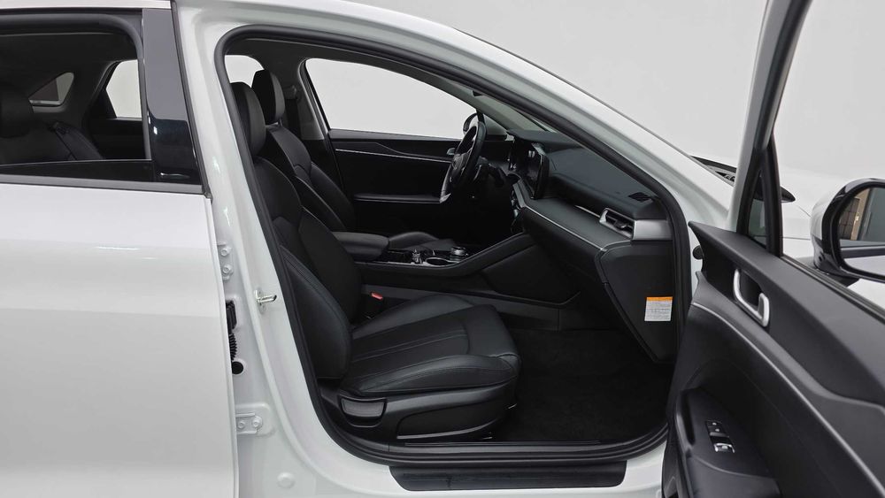 Kia K5 2.0 GDi HEV Передний Trendy