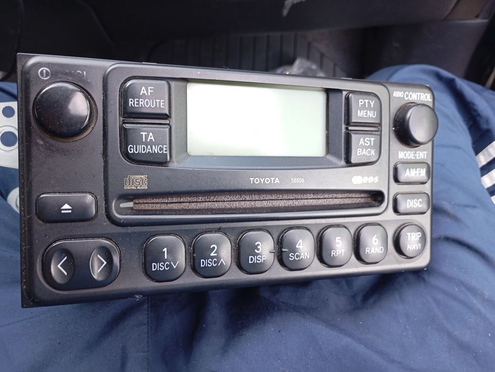 Radio cd player original rav4