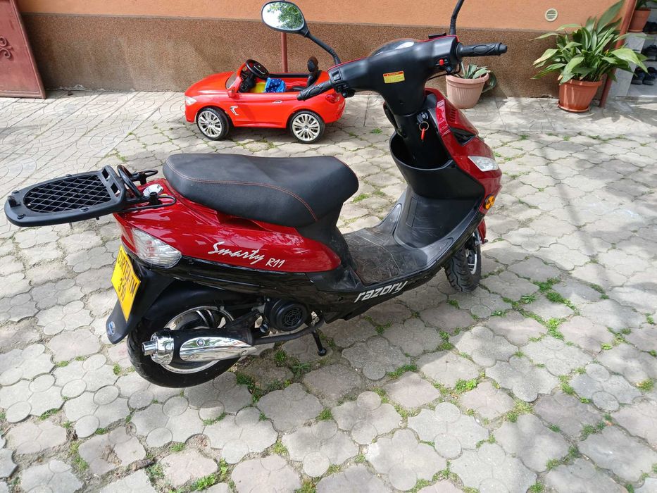 Scuter Razory Smarty R11