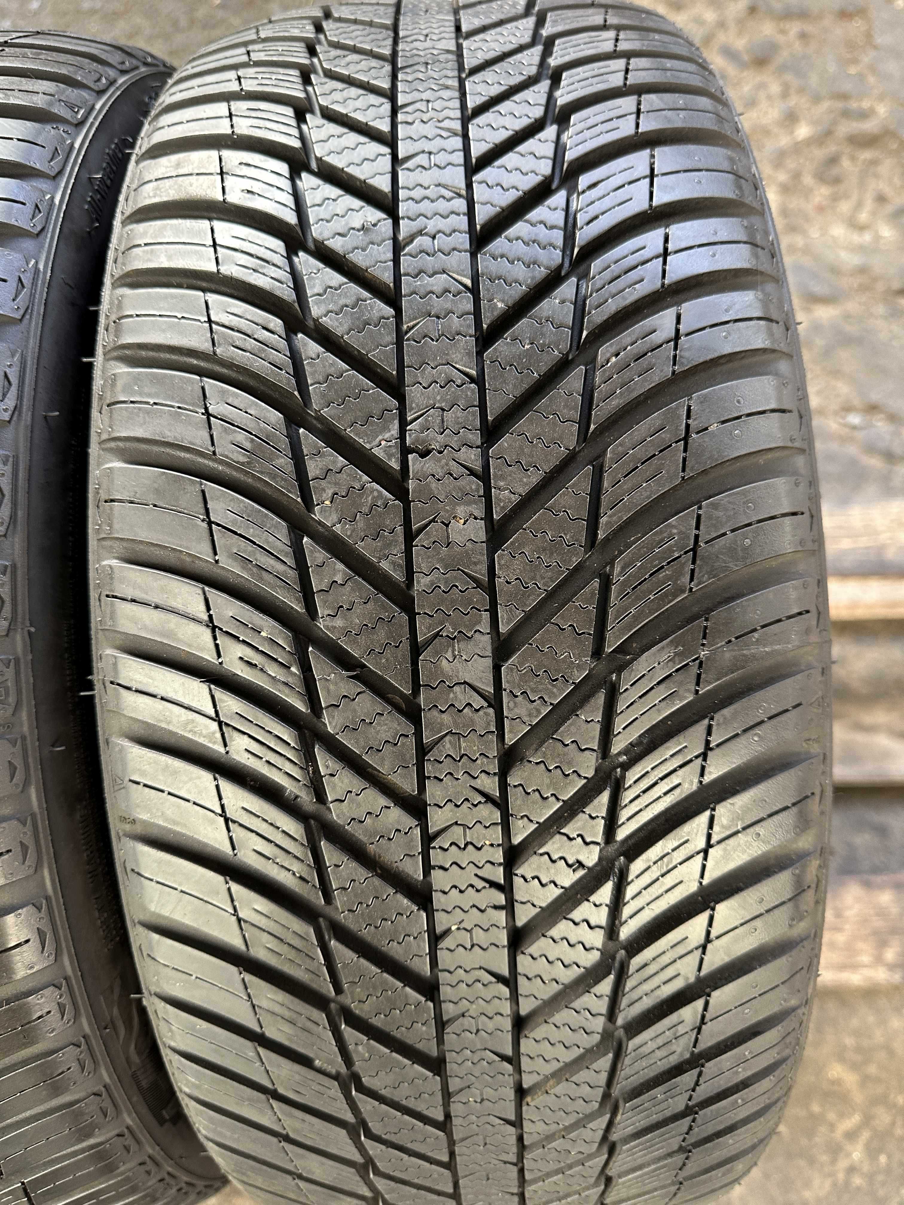 SET 2 Anvelope Iarna 225/40 R18 92V NEXEN Nblue 4 Season