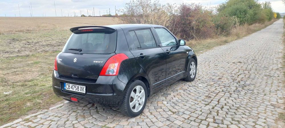 Продавам Suzuki Swift 1,3i Газ-бензин 93000 км.