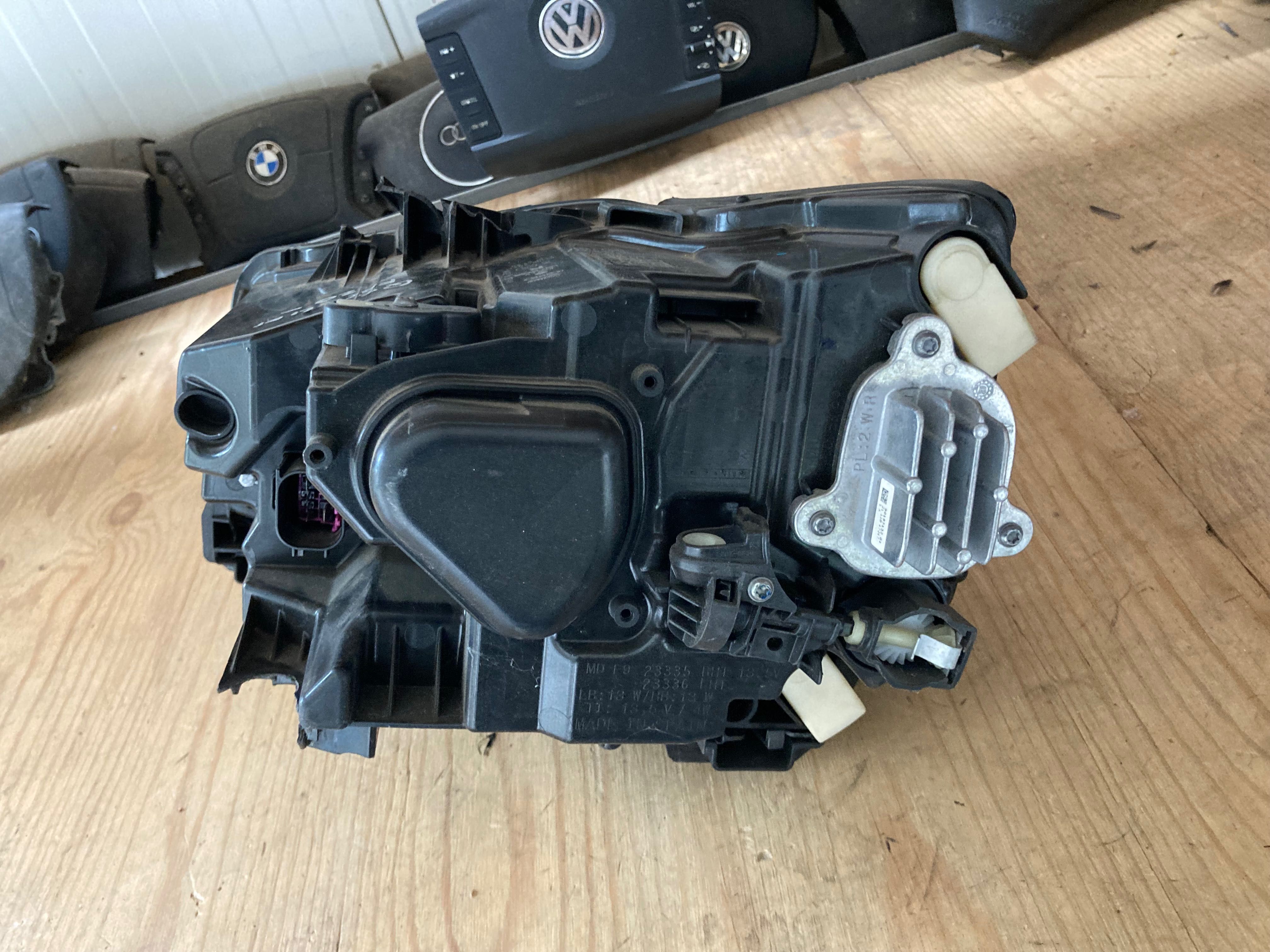Десен фар за Audi Q2. Кю2. Led. 20-24.