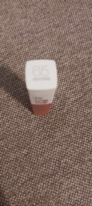 Козметика червила