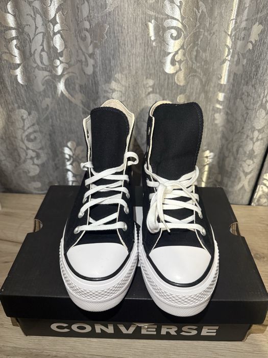 Converse Chuck Taylor All-Star Platform