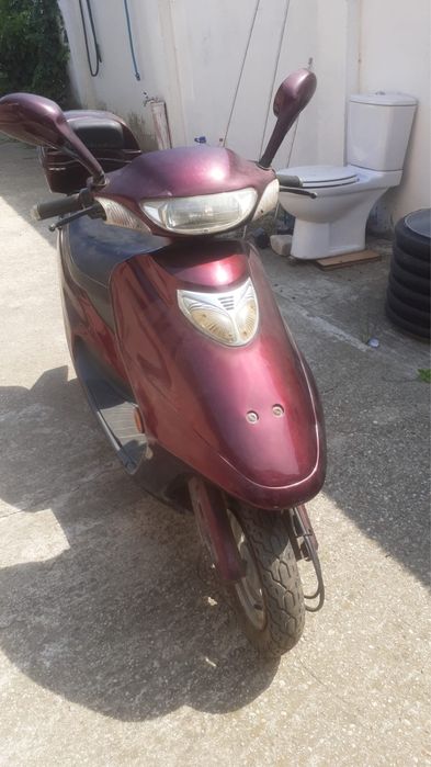 Scuter electric fara acumulatori