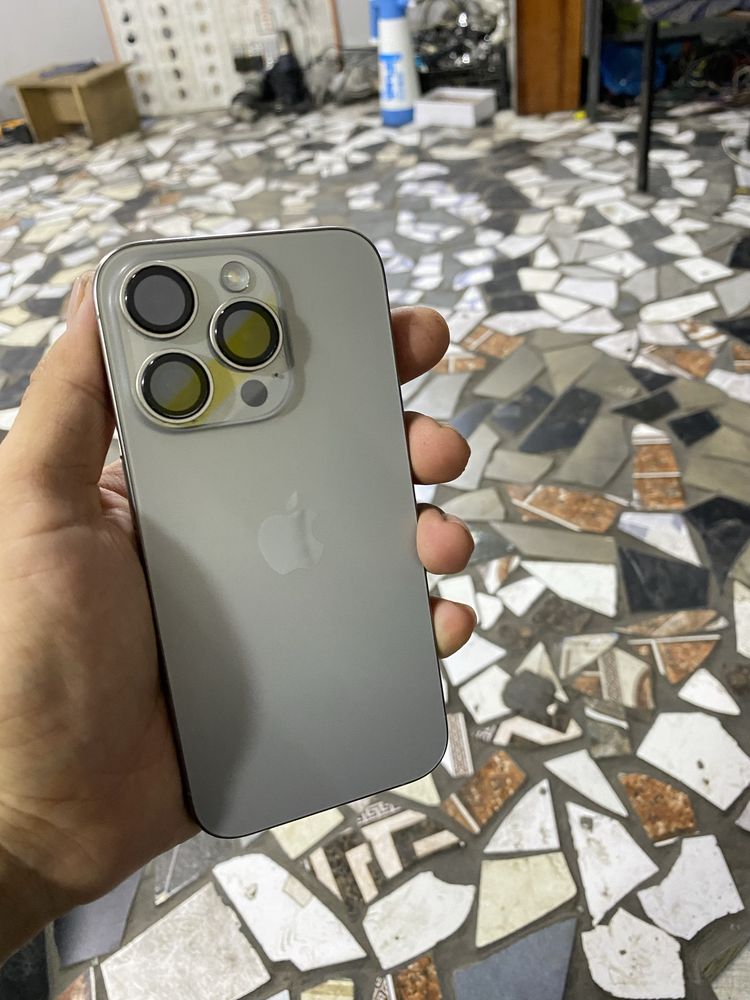 iPhone 15 Pro ideal Natural