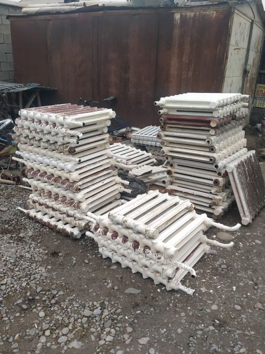 Продам чугунная батарея