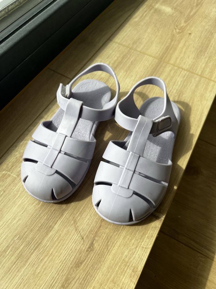 Sandale fetite Zara marimea 26