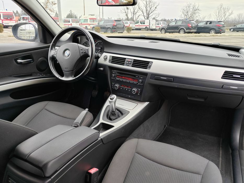 BMW 318D Unic proprietar FAB 2009 E5 Climatronic PILOT Jante
