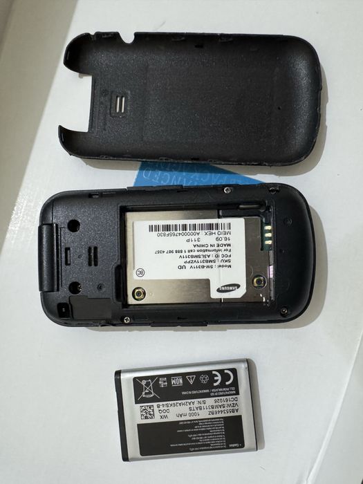 Продаётся Samsung Gusto 3 — почти новый