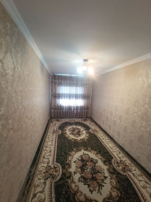 Қарши Пахтазор Соатни олди 2 хонали 3-этаж урта катор иккиламчига соти