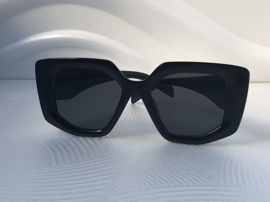 Модерни дамски слънчеви очила