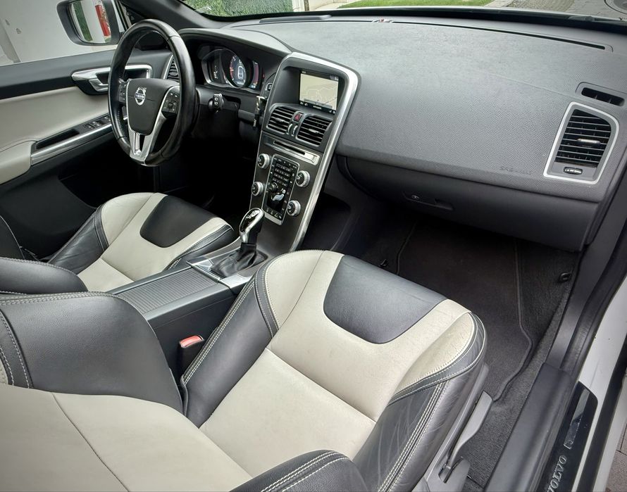 Volvo XC60 Facelift Summum 2.0d D4 5 Cilindri! Garantie 1 An!