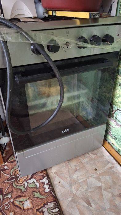 Продам газ плиту