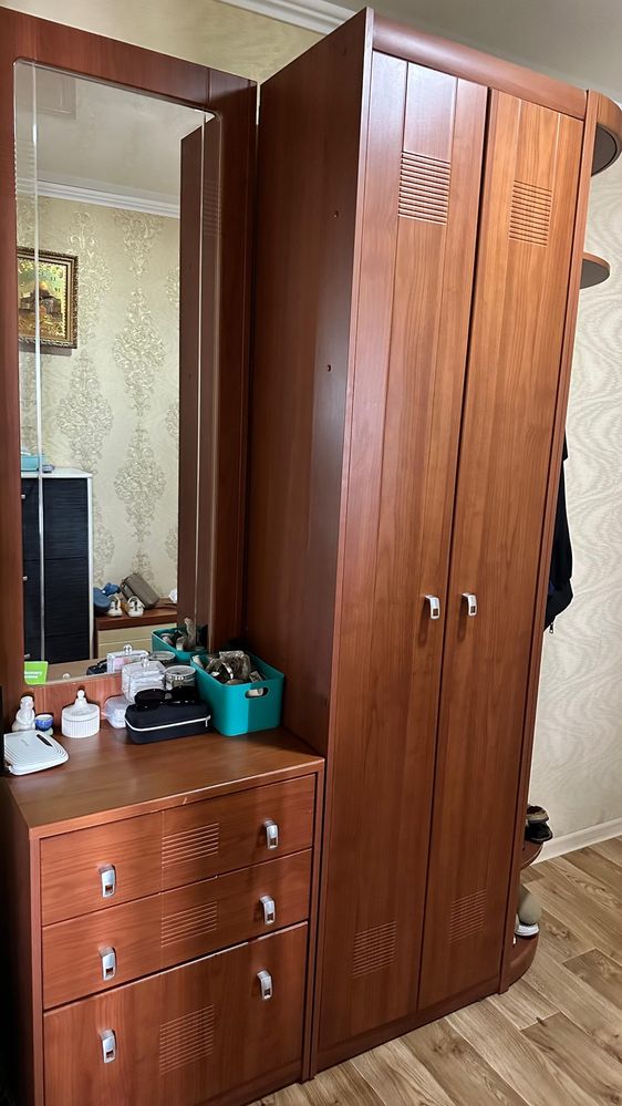 Шкаф в прихожую