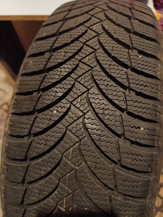 Зимни гуми NEXEN 4 броя 215/65/16