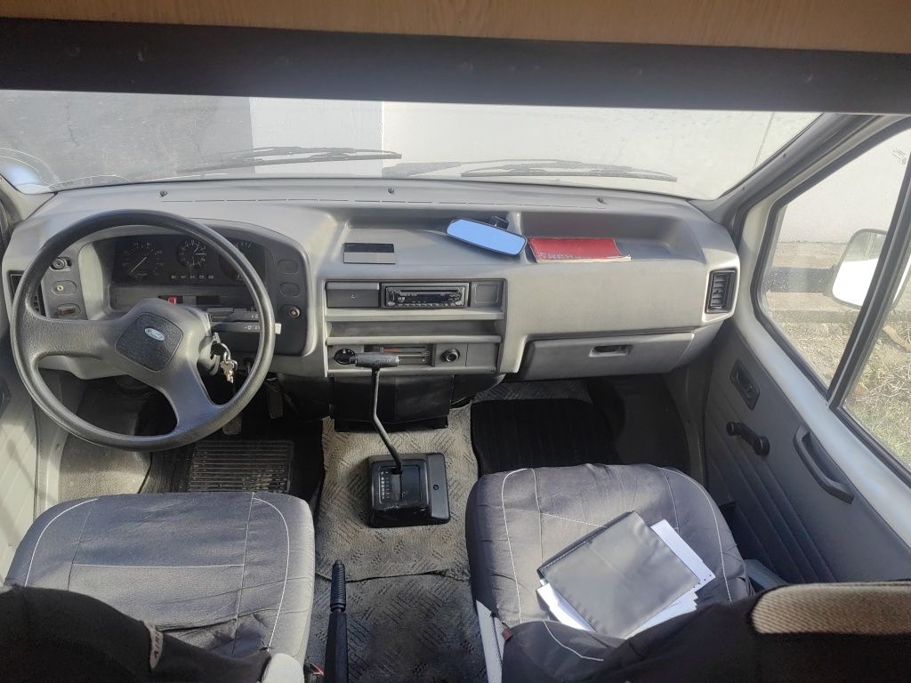 Autorulota Ford Transit schimb cu duba 3.5 T