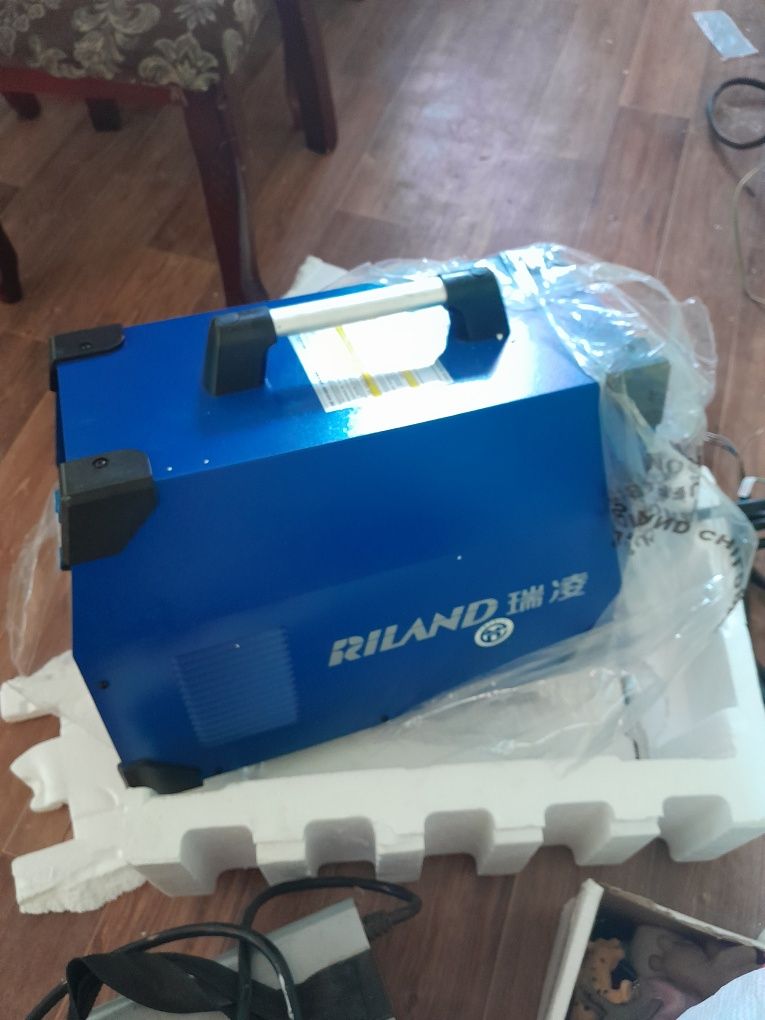 Сварочный аппарат на 380v фирма Riland zx7 400gt новый