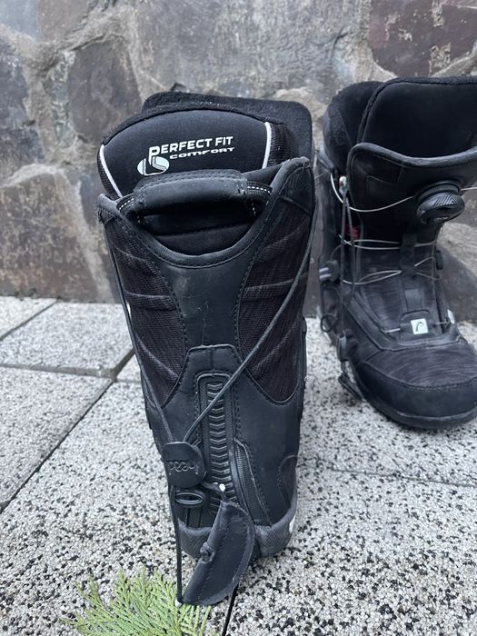 Boots head marime 37