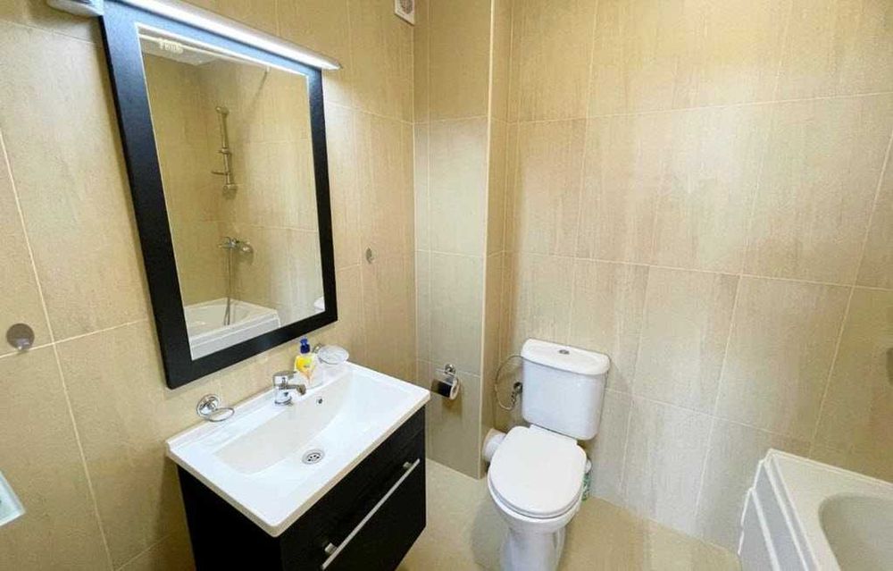 Продава се Тристаен апартамент в Балчик - 139 кв.м за 756 €/кв.м - Снимка #17