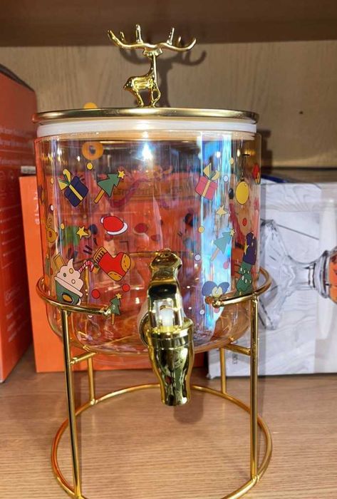 Стъклен диспенсър за напитки 2.6 L с коледен дизайн и златиста стойка