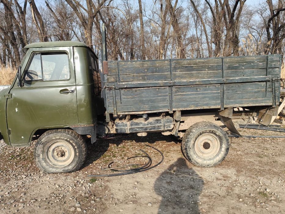 Продам машину УАЗ