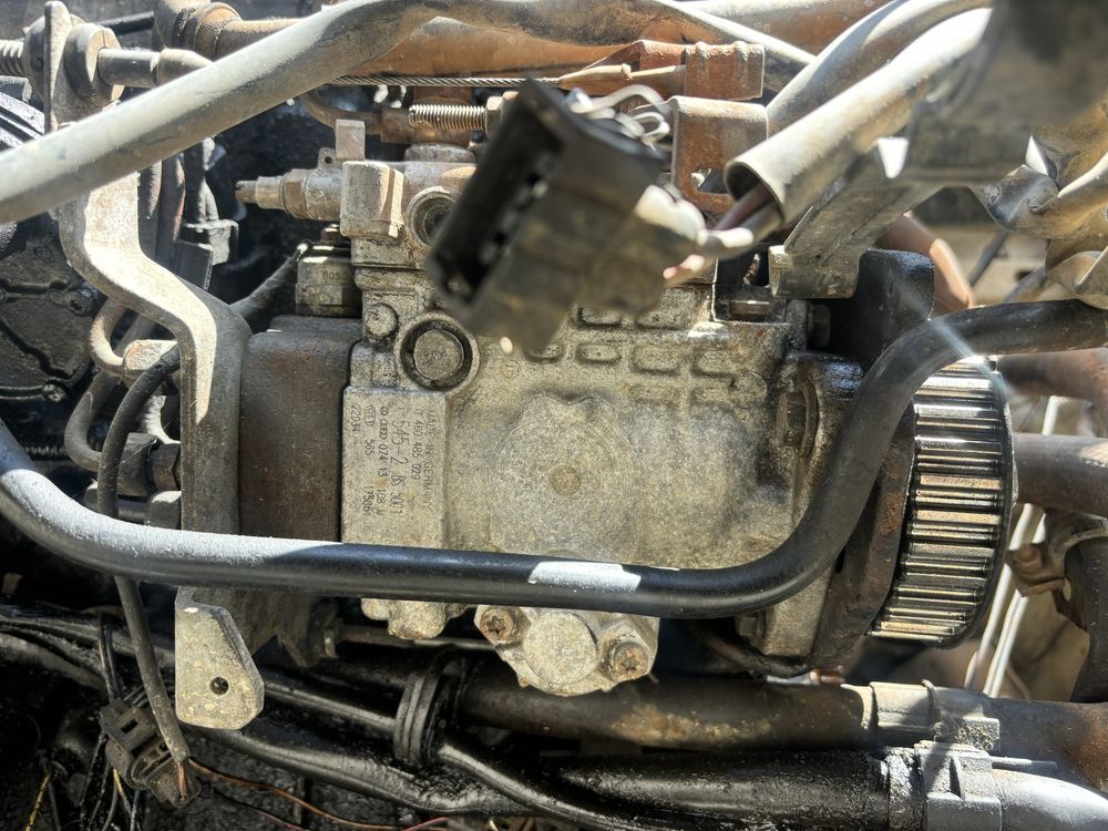 Pompa de injectie Volkswagen T4 2.4 D