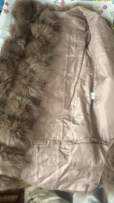 Продам жилетку  песец 10000тг