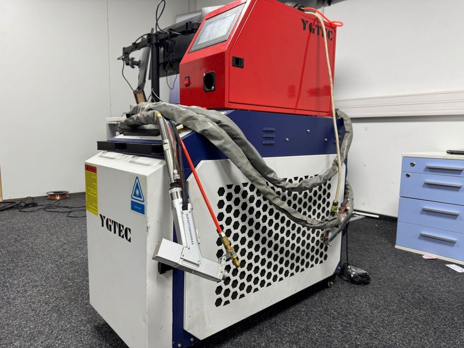 Aparat sudura si sablare cu laser