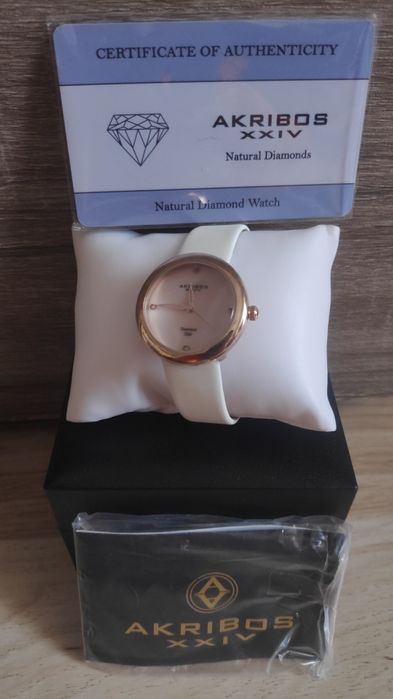 Продавам - нов дамски часовник Akribos XXIV Diamond Dial