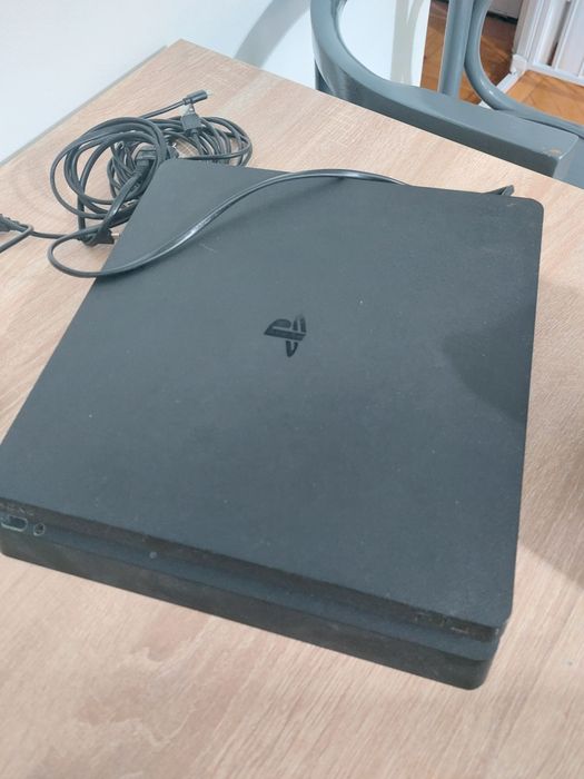 Ps 4 cu 2 manete