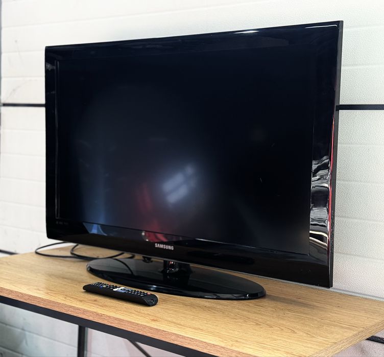 Телевизор Samsung 40 инча