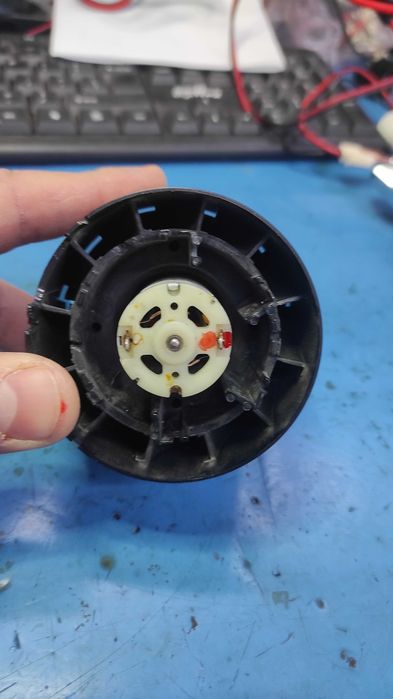 motor 17.5v curent continu turatie mare testat