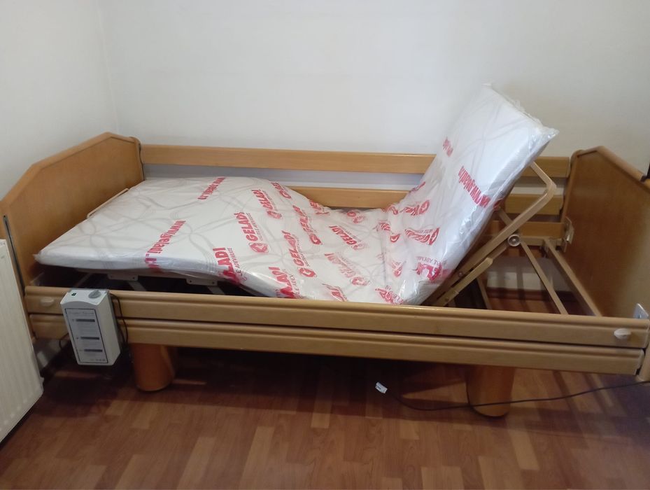 Pat medical electric cu telecomanda antiescarie