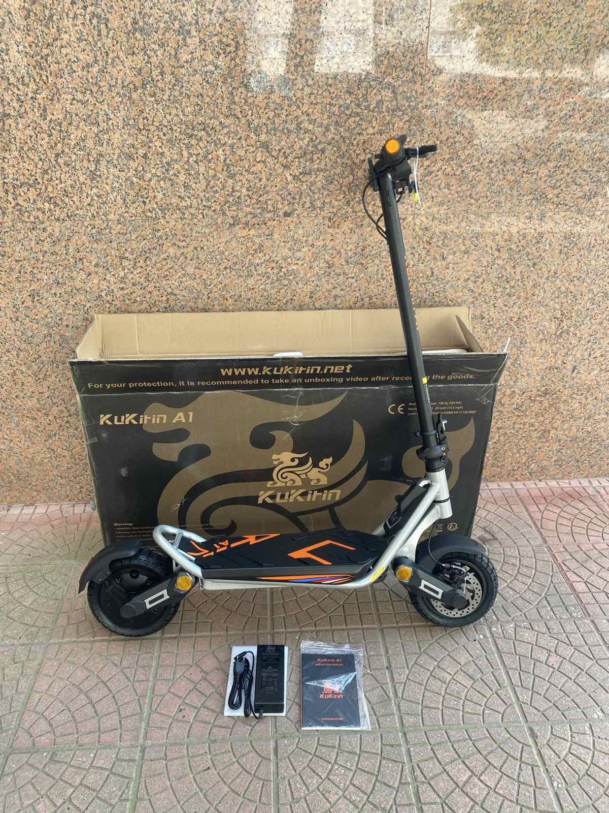 Електрическа тротинетка Kugoo Kukirin A1 2025 800W