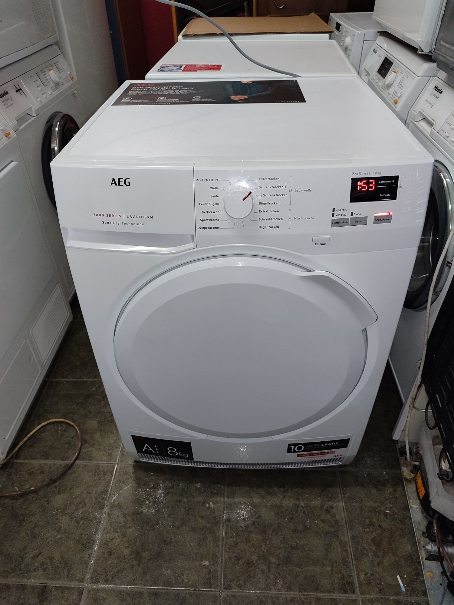 Термопомпена сушилня AEG Lavatherm T7DB40688 - 8кг.енергиен клас  A+++