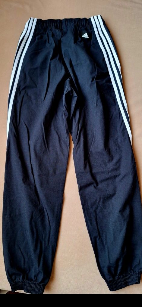 Спортен панталон adidas