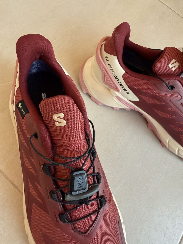Чисто нови неносени Salomon Supercross 4 GTX
