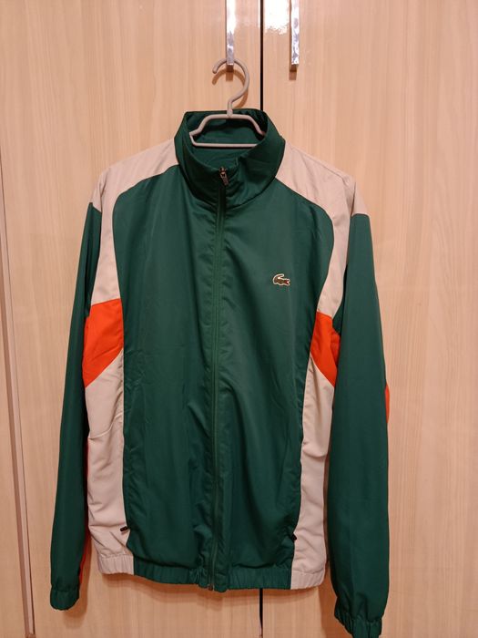 Продам Спортивный костюм