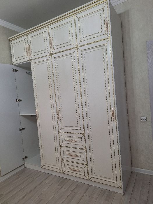 Мебель в спальню, гостиную, в прихожую