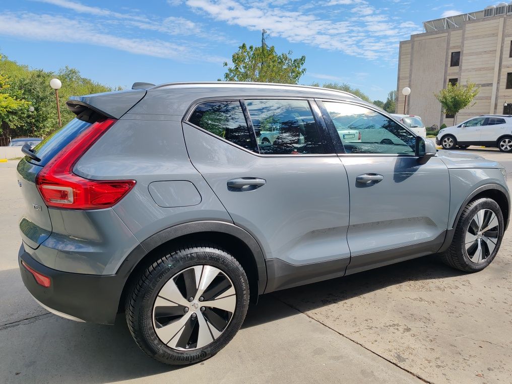 Volvo XC40 Plug in Hybrid T5 Two Engines