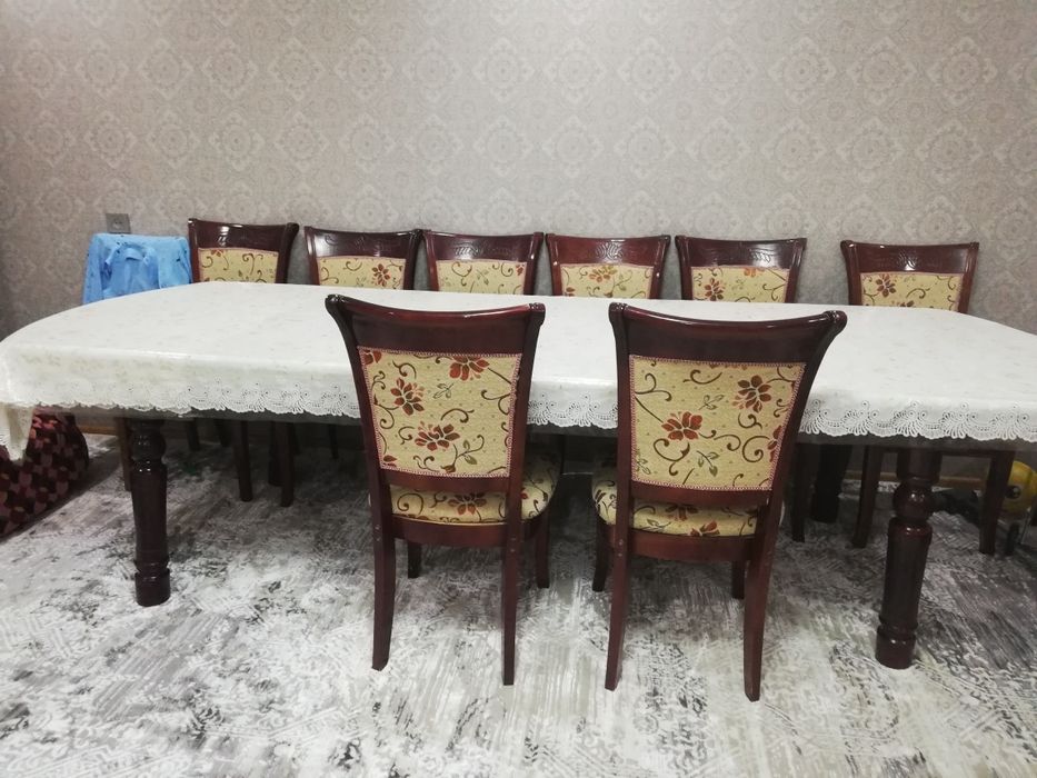 Стол  со стульями
