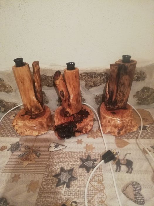 Настолна лампа от акация и дъб